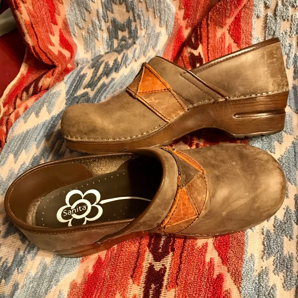 Sanita Clogs